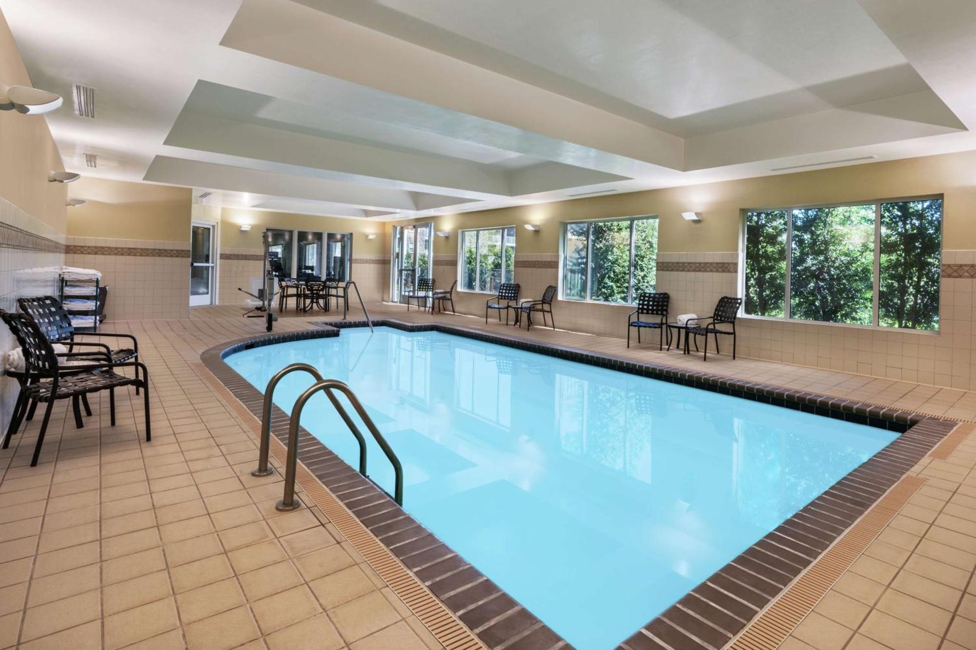 Hilton Garden Inn Blacksburg University Екстер'єр фото
