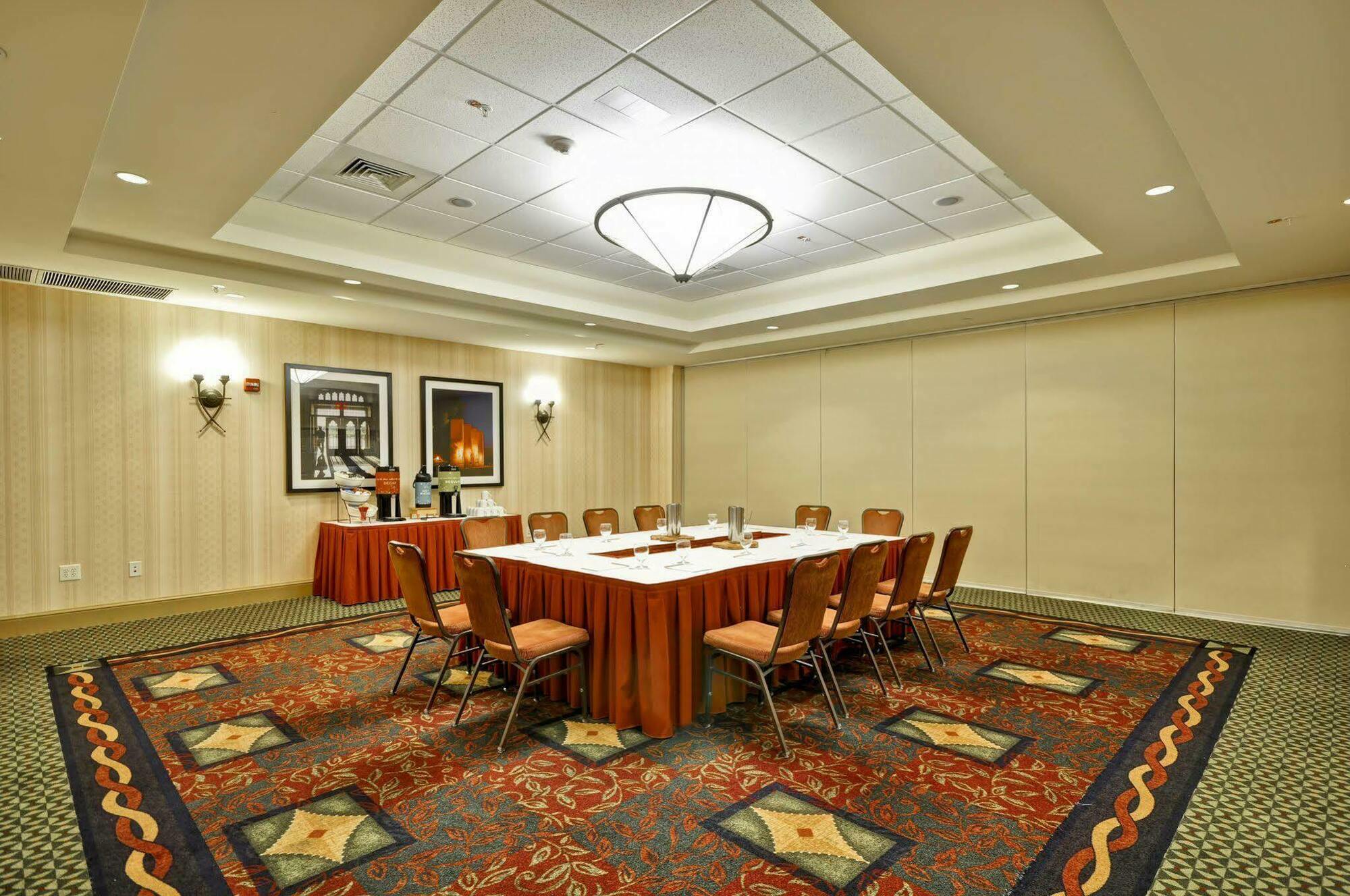 Hilton Garden Inn Blacksburg University Екстер'єр фото